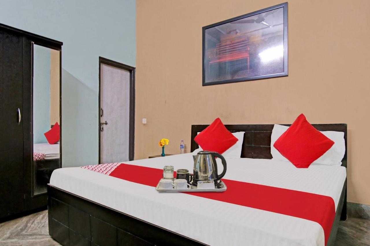 Flagship Hotel Decent Stay Near Pvr Vikaspuri Delhi New Delhi Eksteriør bilde